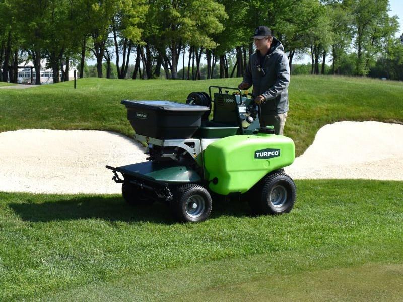 Between Bunkers and Greens